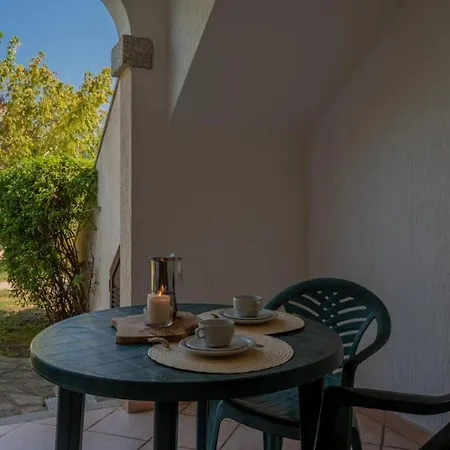 Simple Gem Of Le Dimore Di 1 Bedroom B4 - Sleeps 4 *