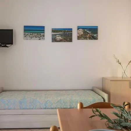 Simple Gem Of Le Dimore Di 1 Bedroom B4 - Sleeps 4 アパート
